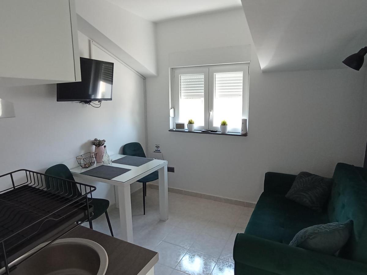 Guerilla Choice Apartment Водице Екстериор снимка