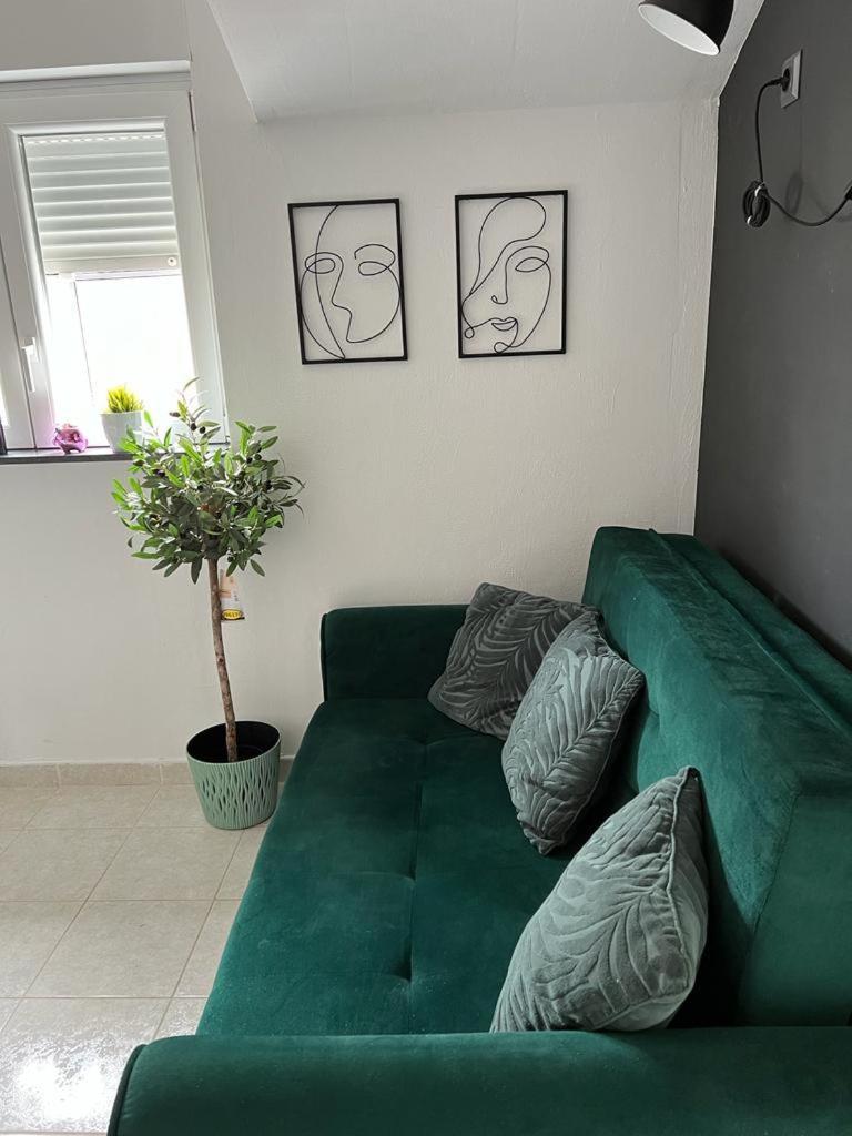 Guerilla Choice Apartment Водице Екстериор снимка